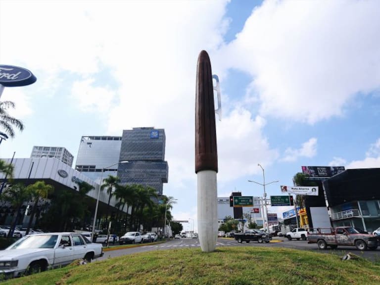 ¿Cohete o escultura? ¿Qué opinan de la escultura que recién inauguró el Gobierno de Guadalajara?