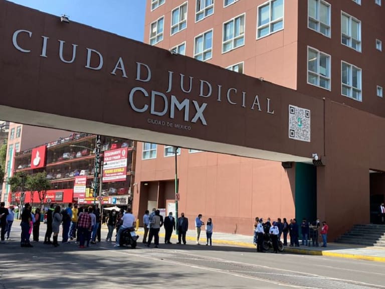 Realizan paro trabajadores del Tribunal de Justicia de CDMX