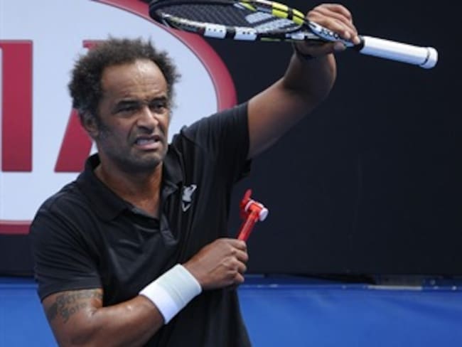 Se Ofrece Yannick Noah para dirigir el equipo francés