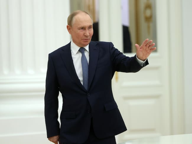 Tienen que arrestar a Vladimir Putin si toca suelo mexicano: Ricardo Ortiz Esquivel