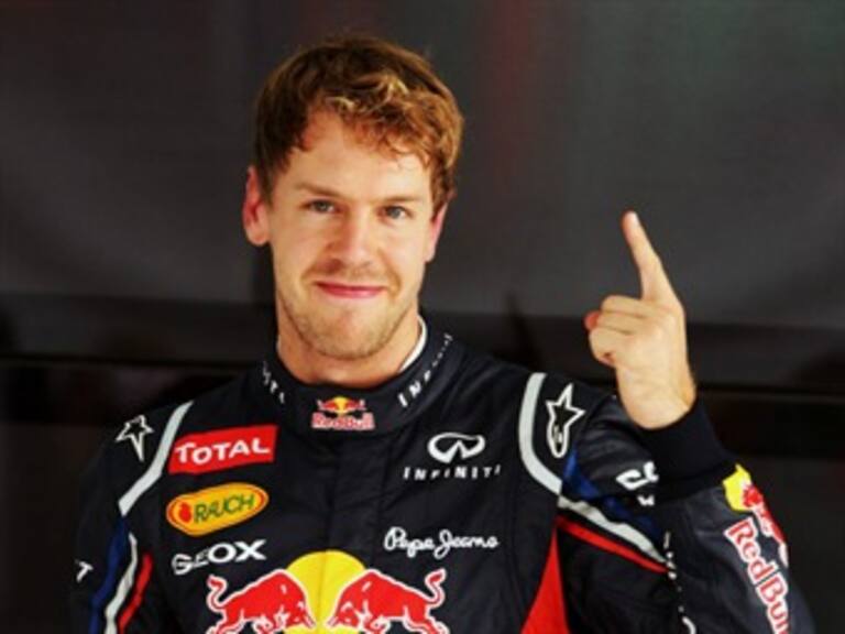 Vettel amplía contrato con Red Bull hasta final de temporada 2015