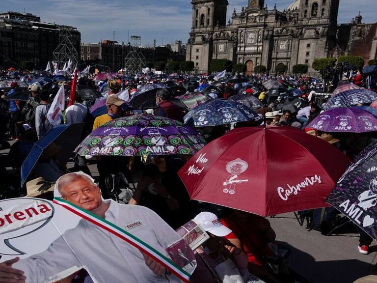 SSC, SEDENA y GN vigilan calles del Zócalo previo al mensaje de AMLO