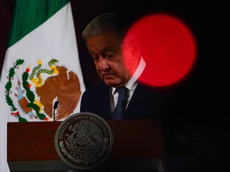 ¿Qué fue lo que se violó legalmente al publicar los números telefónicos de parte de AMLO y luego los demás?