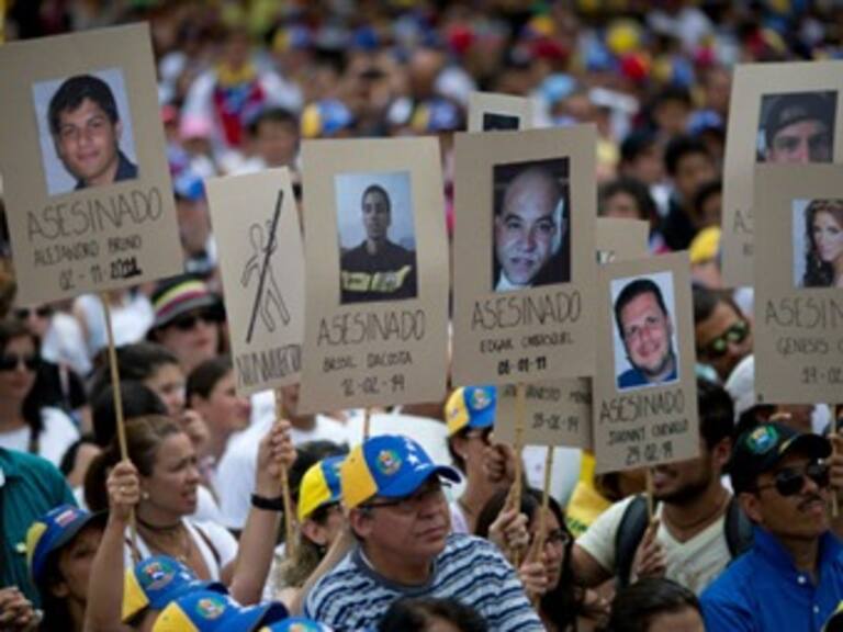Acusa Venezuela a EU de financiar acciones violentas