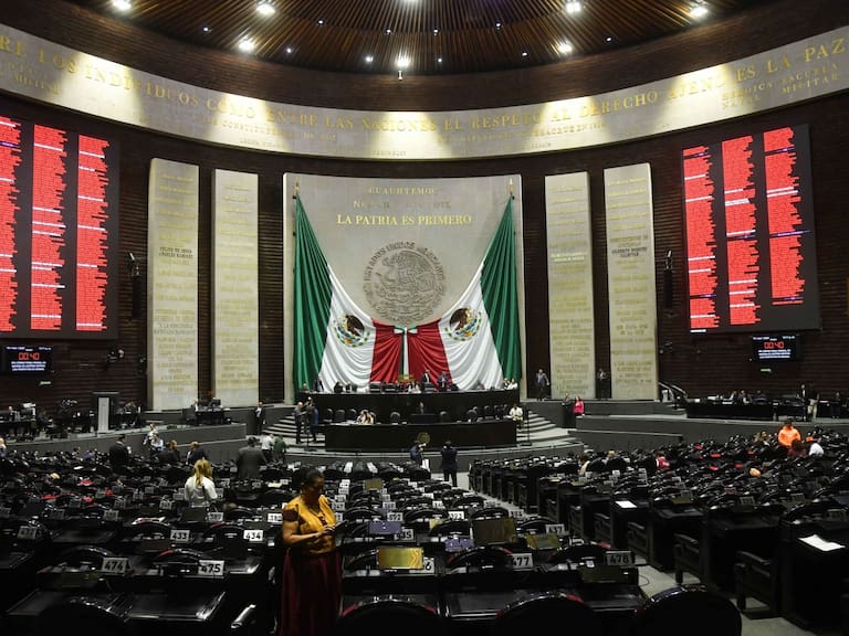 ¡Histórico! Diputados entierran las pensiones doradas en Pemex, CFE y Banxico