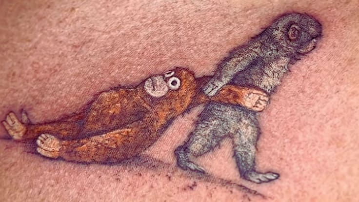 Punch en Japón: fanático se tatúa al famoso monito y a su orangután en el pecho