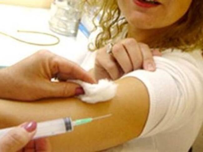 Piden a Novartis desarrollar vacuna contra gripe porcina