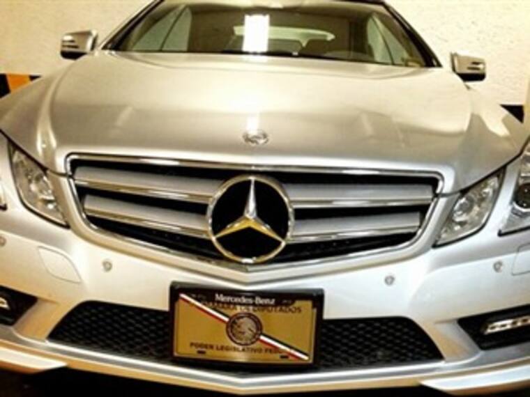 Carro traía 'charola' en lugar de placas de la Cámara. Juan Pablo Adame, diputado federal del PAN. 06/05/13