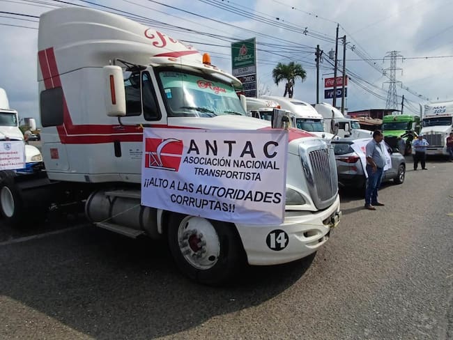 Confirma ANTAC bloqueos, exigen seguridad a transportista y precios de garantía a los agricultores