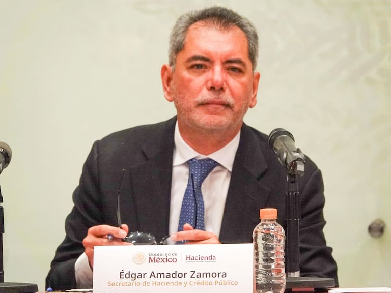 El Secretario de Hacienda, Édgar Amador; en la conferencia trimestral de la dependencia en el salón de usos múltiples de Palacio Nacional.