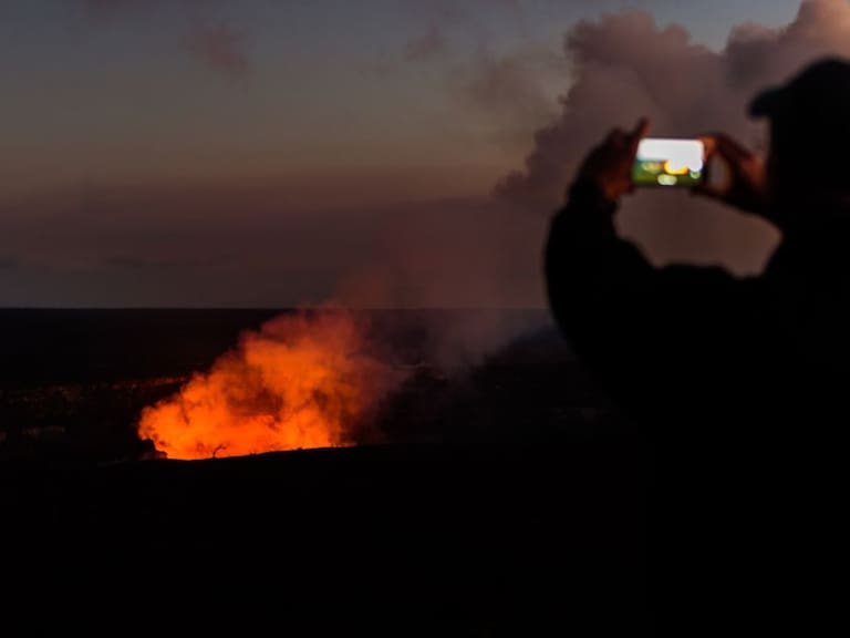 Kilauea: Turista cae en cráter de volcán