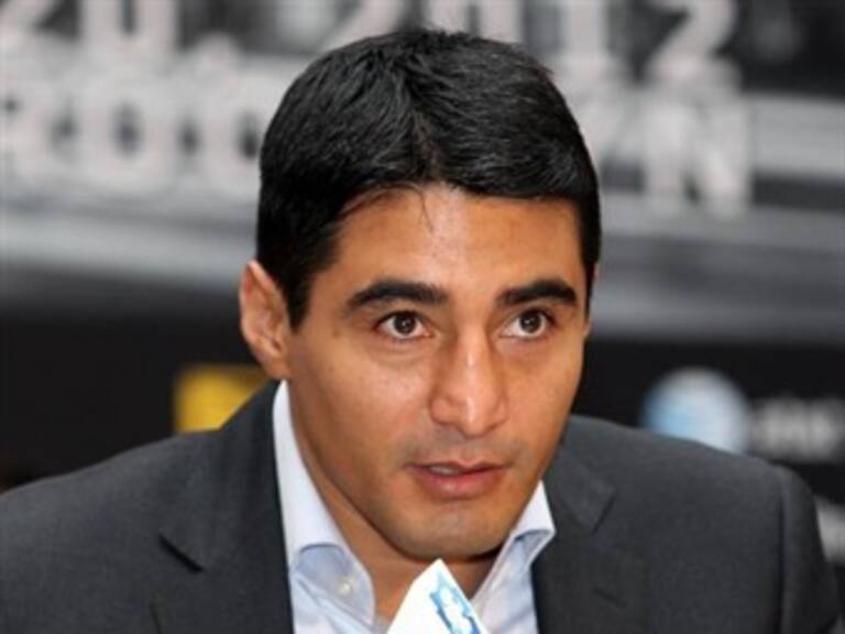 Felicita presidente del CMB a Erik Morales por su grandiosa carrera