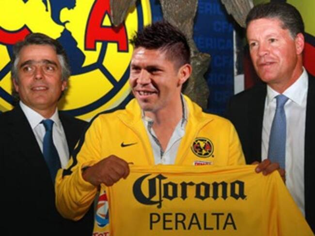 Llega Oribe Peralta al América