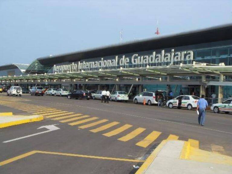 Decomisan 90kg de marihuana en el Aeropuerto de Guadalajara
