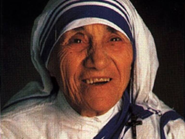 Celebran 100 años del nacimiento de la Madre Teresa