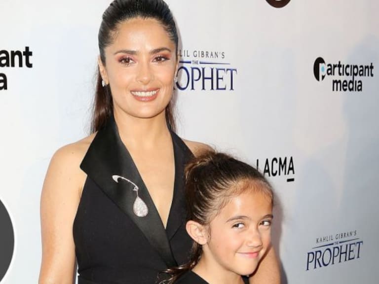 Salma Hayek y su hija comparten el mismo look
