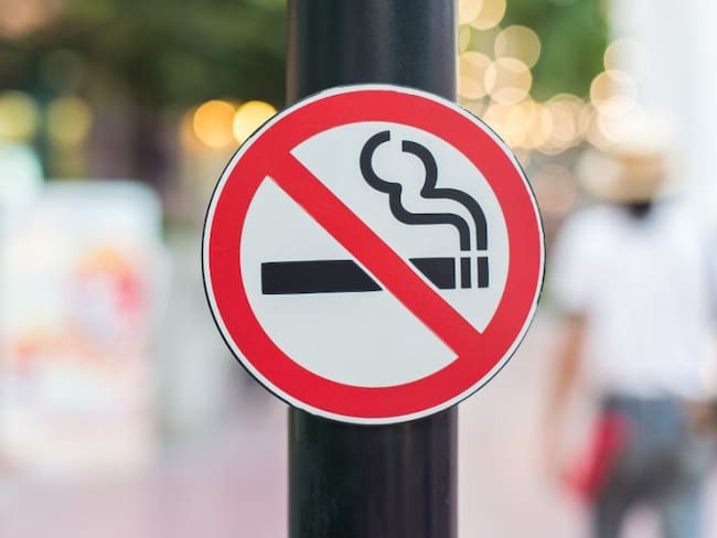 Esta es la multa por fumar en las 11 zonas prohibidas del Centro Histórico