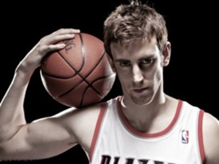 Dejará la NBA Víctor Claver para jugar en el Khimki ruso