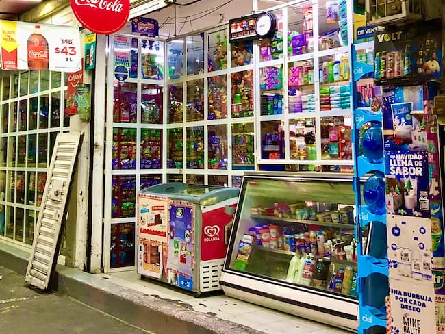 Cascada de alzas en precios afecta al pequeño comercio