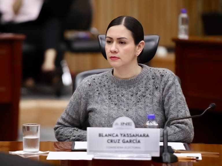 Renuncia al “maxipoder”: Blanca Cruz pacta no nombrar mandos del INE sin el Consejo General