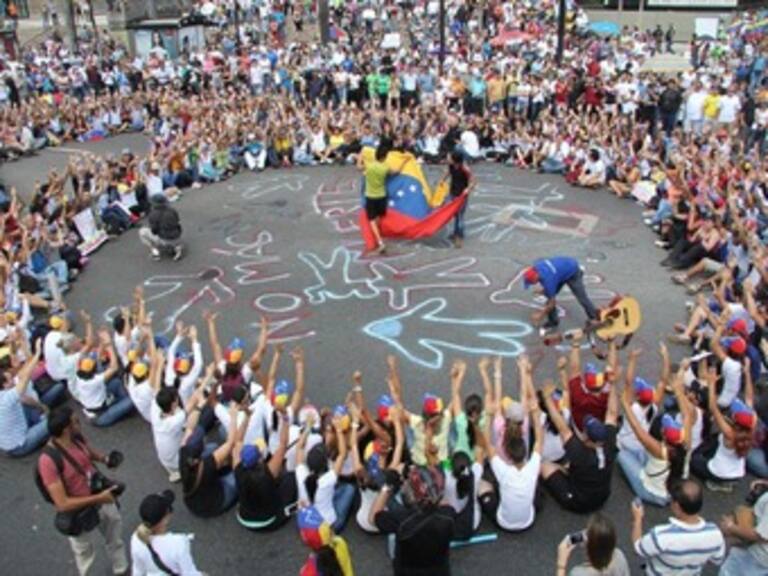 Instala oficialismo Comisión por la Verdad en Venezuela