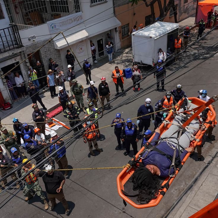 Susto real en el simulacro: Una mujer fracturada y 5 lesionados más en la CDMX