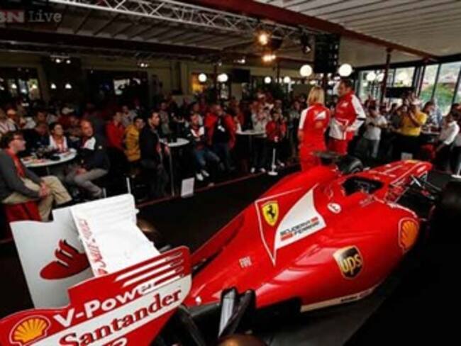 Presenta Ferrari el nuevo F14-T