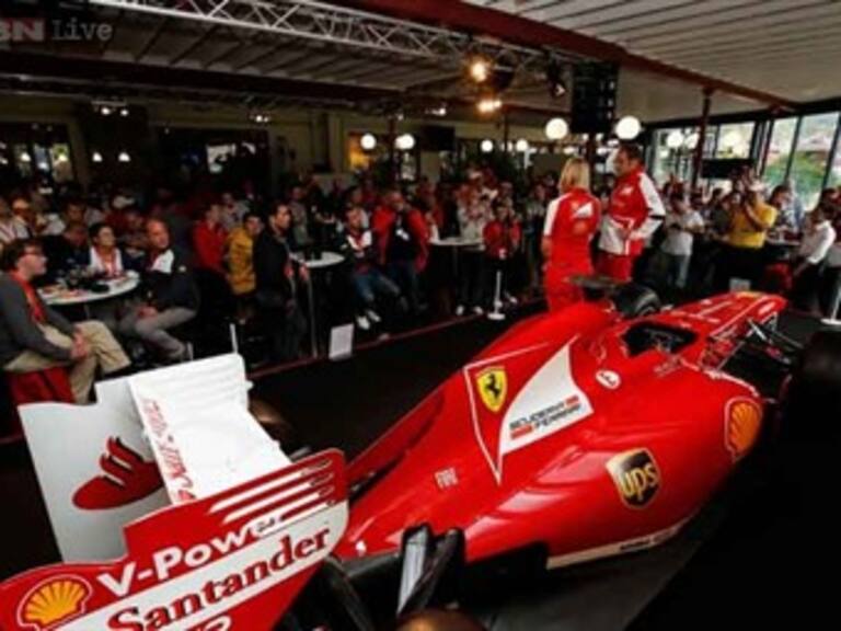 Presenta Ferrari el nuevo F14-T