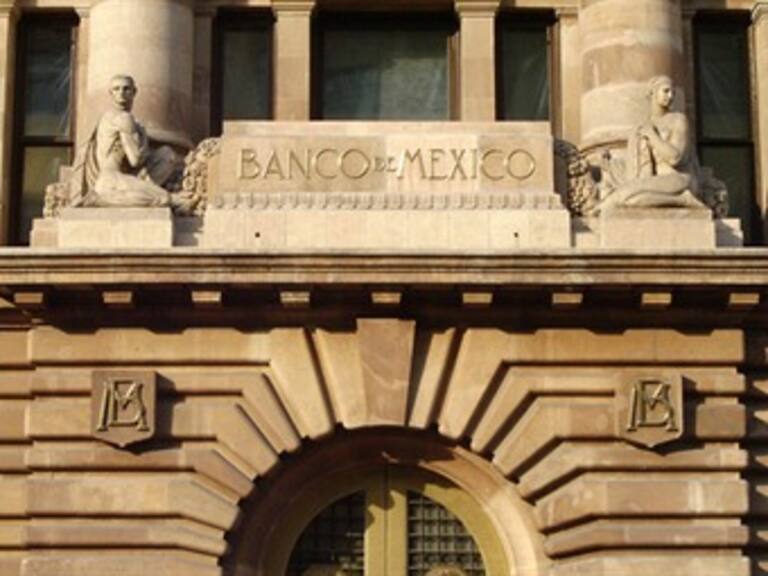 Banxico ubica tasa de interés en 4.50%