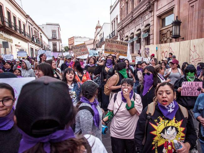 Respaldan a mujeres en marcha contra represión en Zacatecas