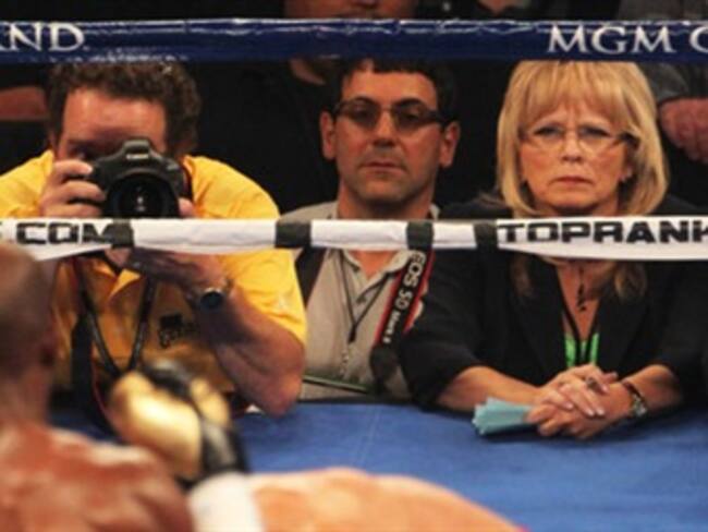 Jueza que dio el empate a Canelo ante Mayweather se retira