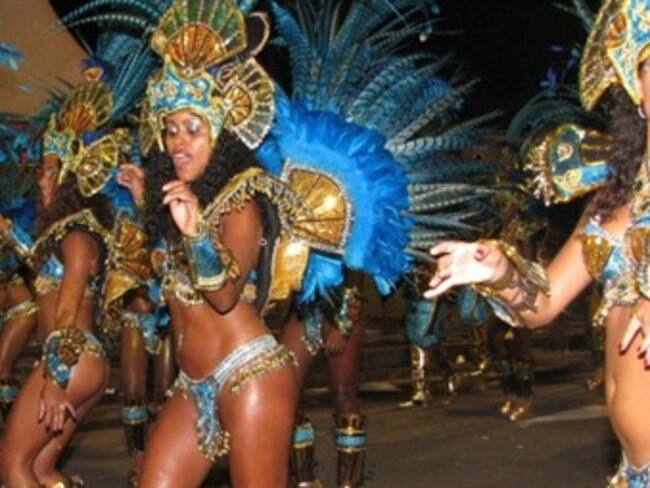 Atuendos de carnaval. María Rios, diseñadora. 10/02/13