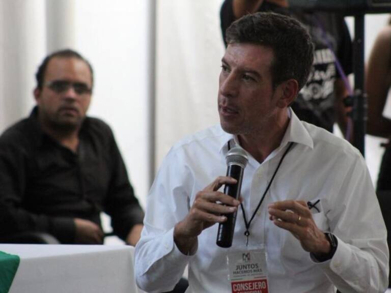 Miguel Castro Reynoso renuncia a la SEDIS; quiere la gubernatura