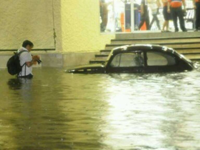 Lluvias en Tabasco provocan inundaciones en Villahermosa