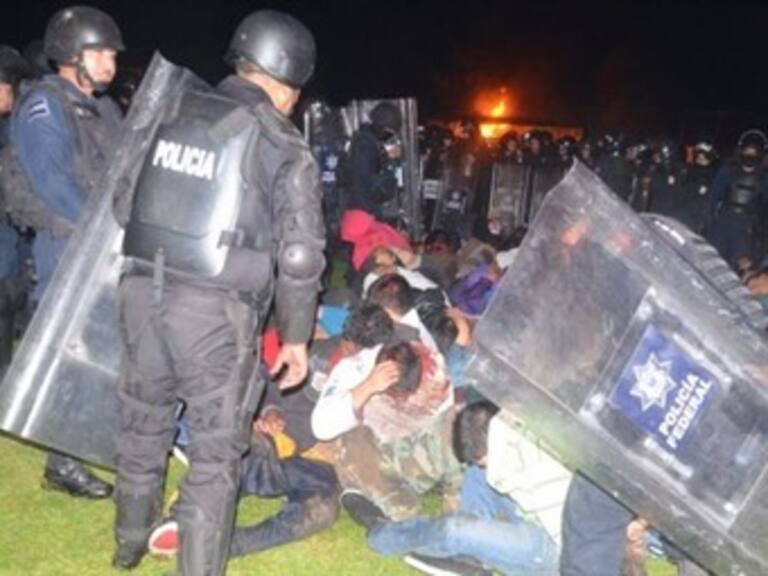 Investiga la CNDH desalojo de normalistas en Michoacán