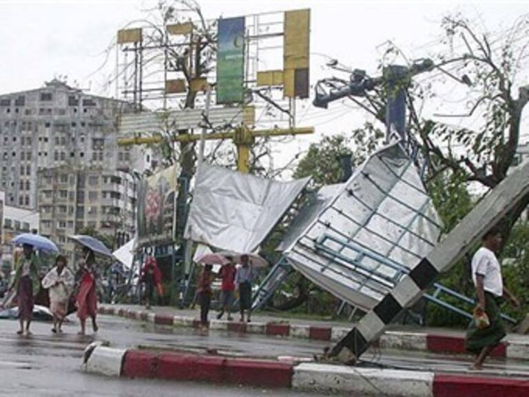 Mueren 85 por tormenta en la India