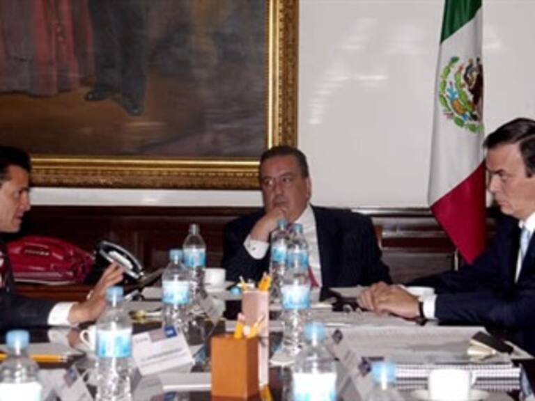 Concluye reunión Gómez Mont- Ebrard- Peña Nieto