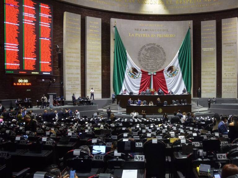 Recibe Cámara de Diputados plan militar