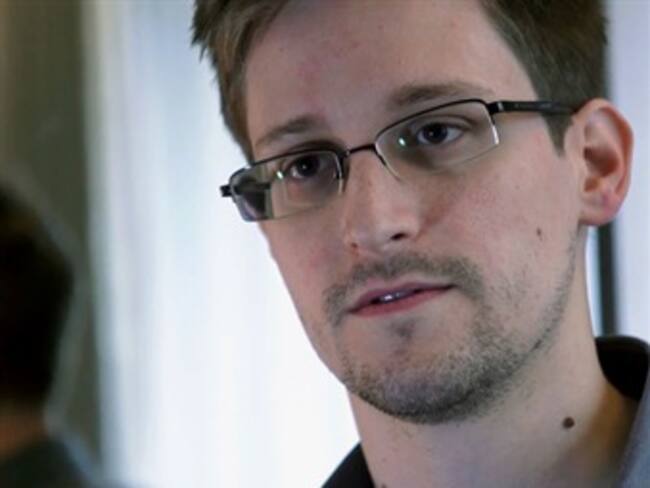 Recibe Snowden asilo temporal por un año en Rusia