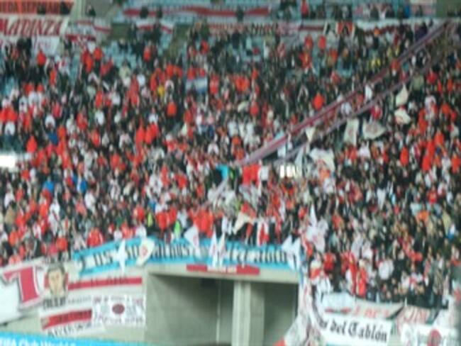 La gente de River Plate tomó por asalto Japón