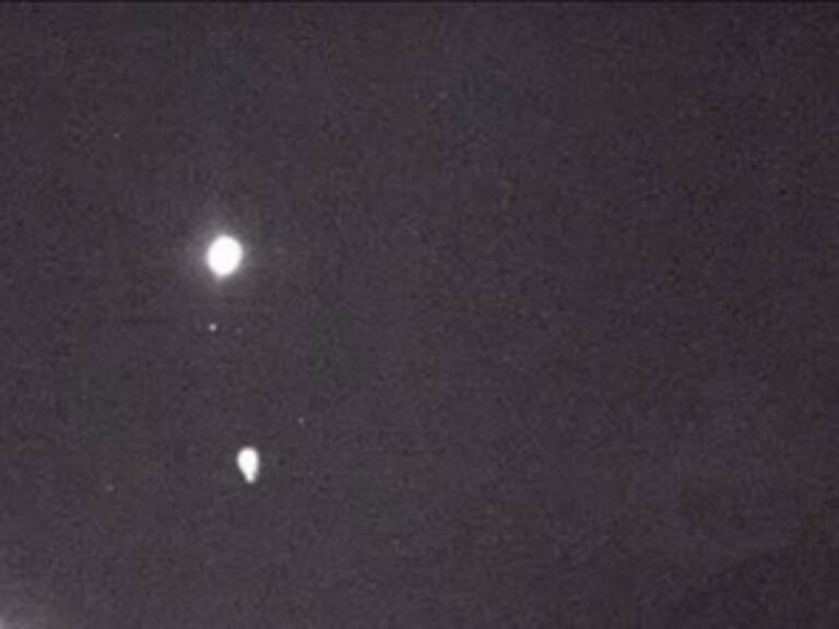 ¿Qué son esas extrañas luces que vuelan sobre el Popocatépetl?