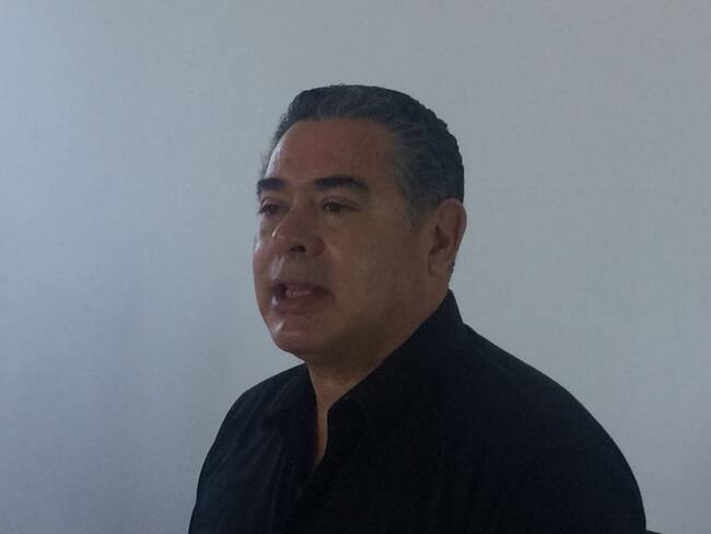 Grulleros denuncian que el IJAS trabaja con grúas pirata