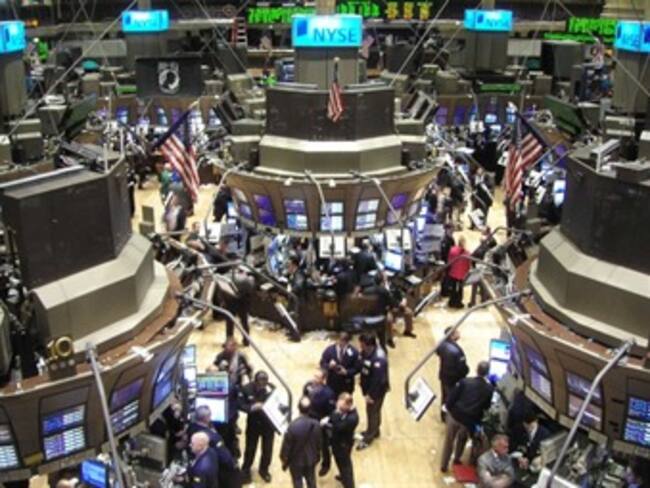 Wall Street cierra con mayor incremento desde 2008