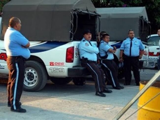 Depurarán policía de Apodaca, NL