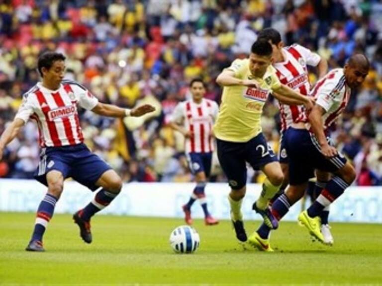 A Oribe Peralta no le importa Chivas