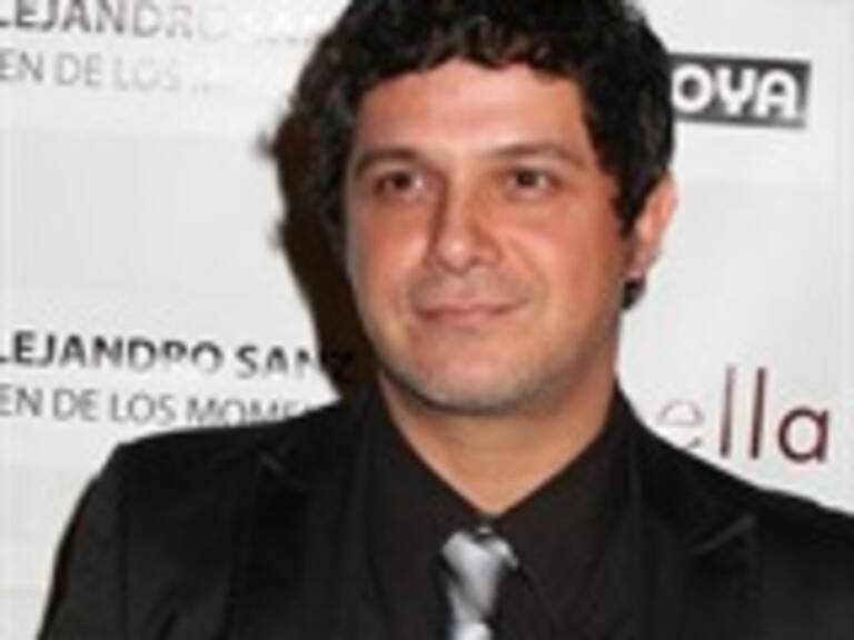 Envuelto Alejandro Sanz en escándalo fiscal