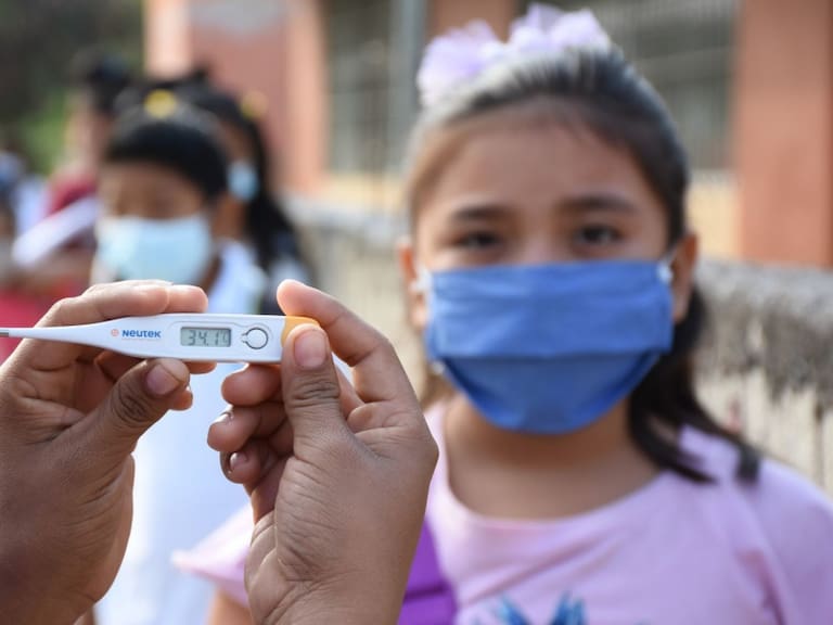 Escuelas CDMX no cerrarán en caso de detectar un contagio: Oliva López