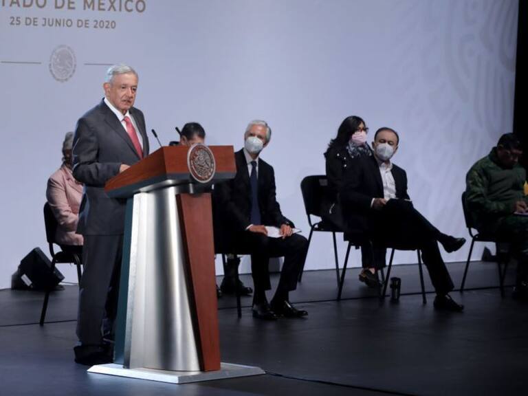 Iberdrola no ha avisado que dejará de invertir en México: AMLO