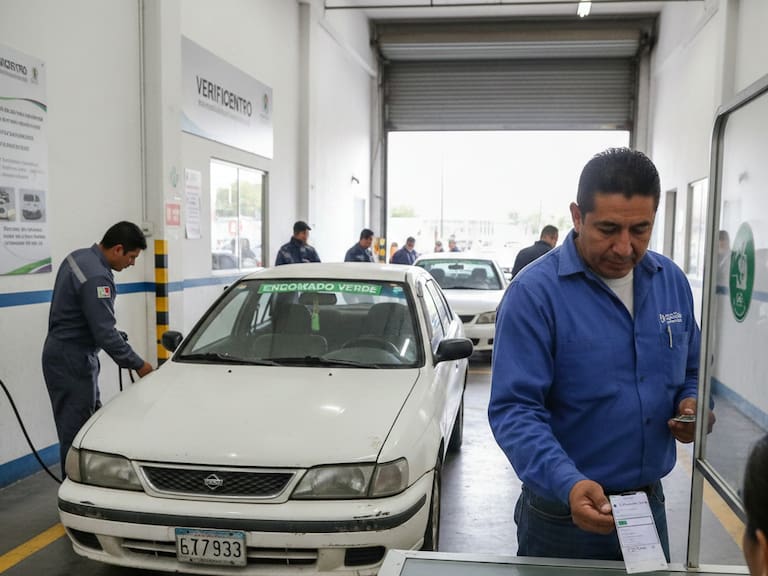 Último día de noviembre para verificar y la multa a extemporáneos con engomado verde en Edomex.