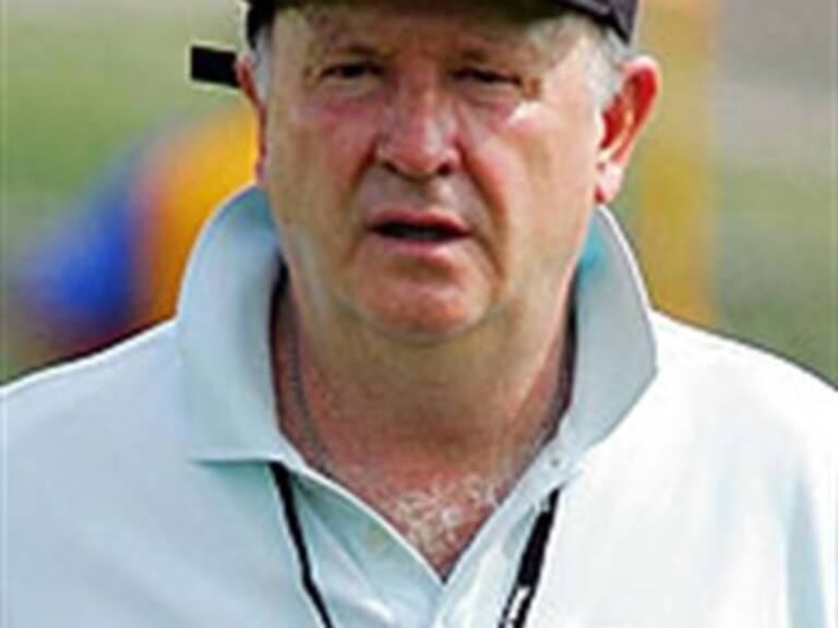 Apoya Manuel Lapuente llamado de naturalizados al Tricolor